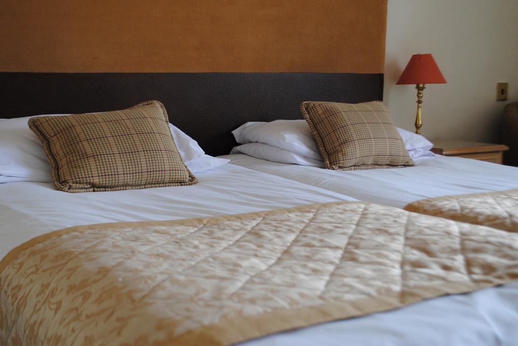 The Killearn Hotel Room photo